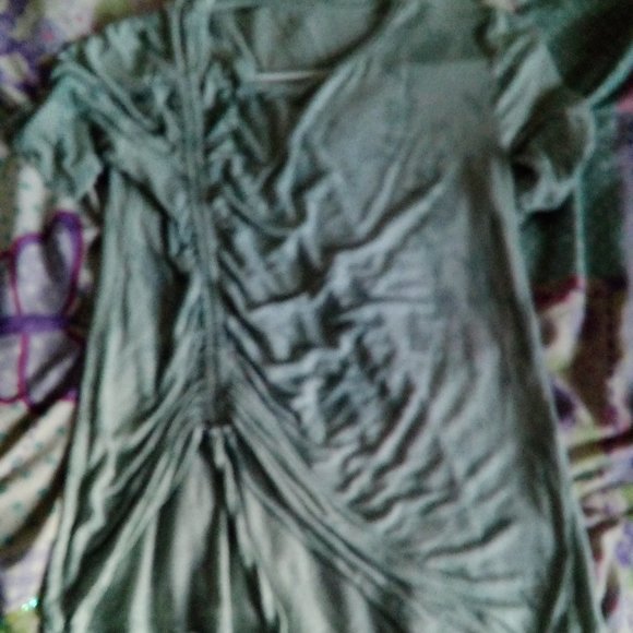 Camo green top - Picture 1 of 2